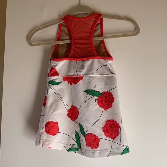 Vintage Lululemon top - Picture 2 of 4